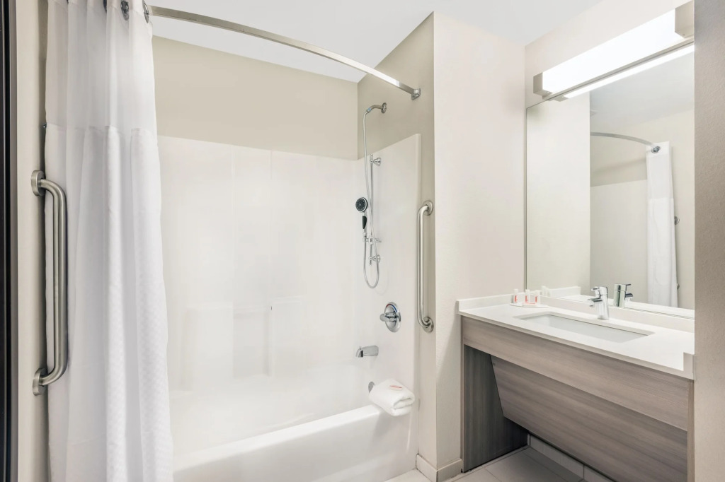 Microtel Inn & Suites By Wyndham Perry
