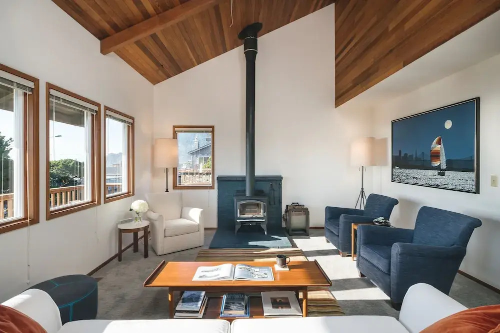 Beeswax & Beach by Avantstay - Fireplace & Ocean Views