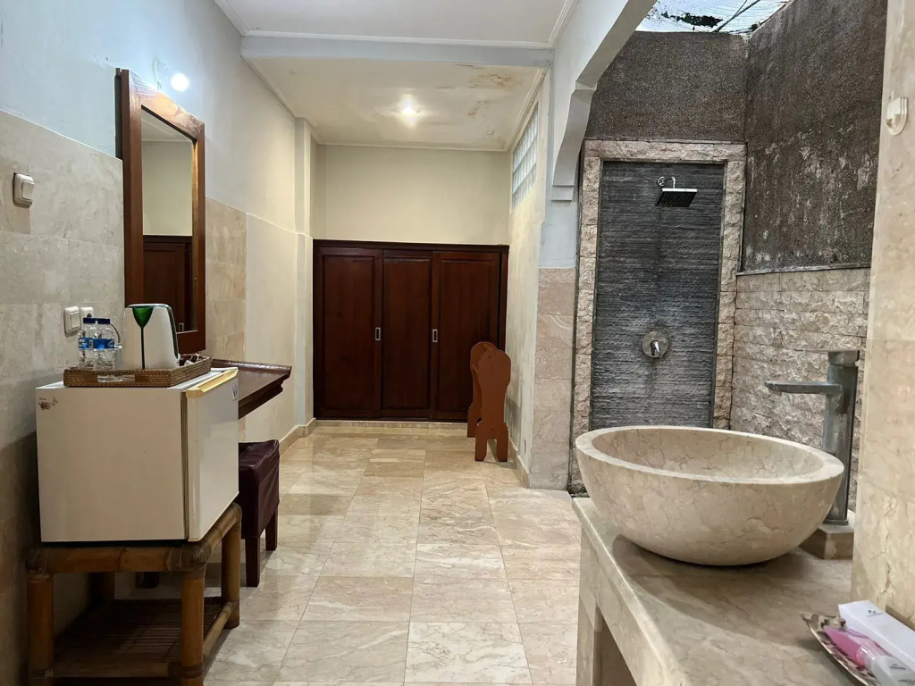 Отель Three Brothers Bungalows & Villas