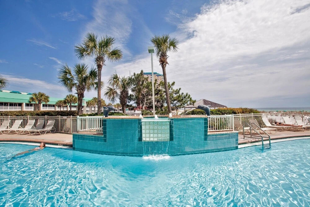 Pelican Beach Resort BY PHG