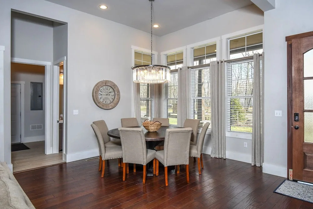 Biltmore Chalet by Taylor Made Deep Creek