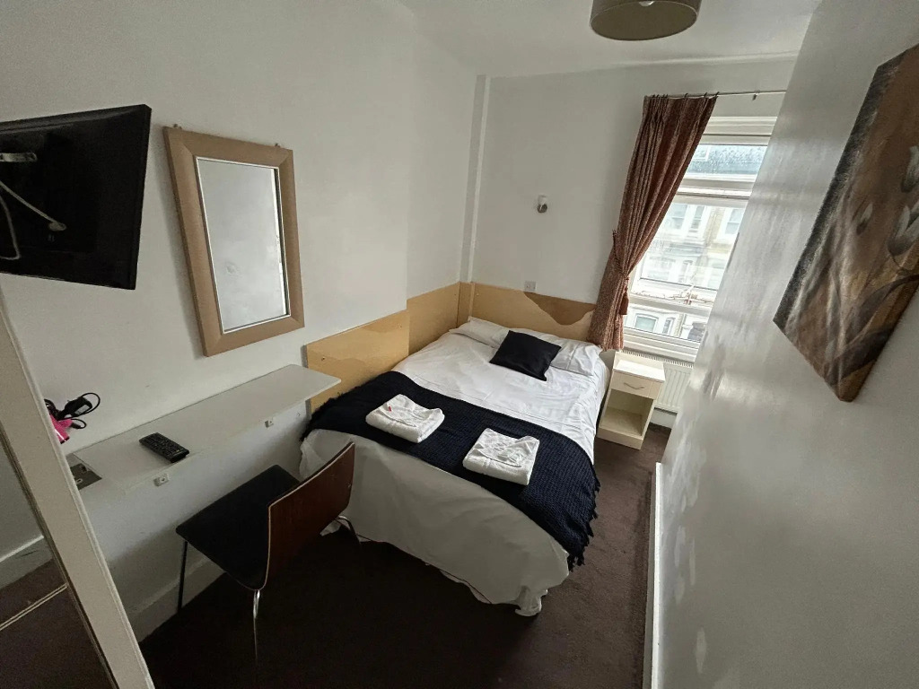 Earls Court Hotel
