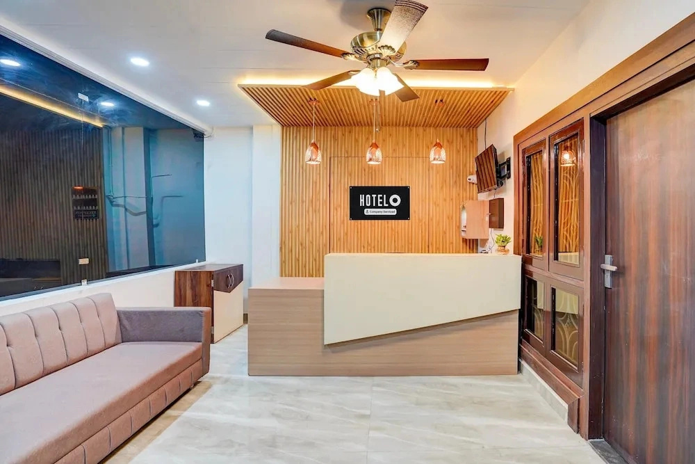 Deluxe Room Neelam Inn