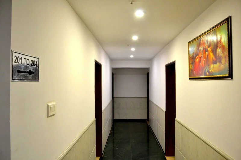 OYO 1019 Hotel Flora Inn