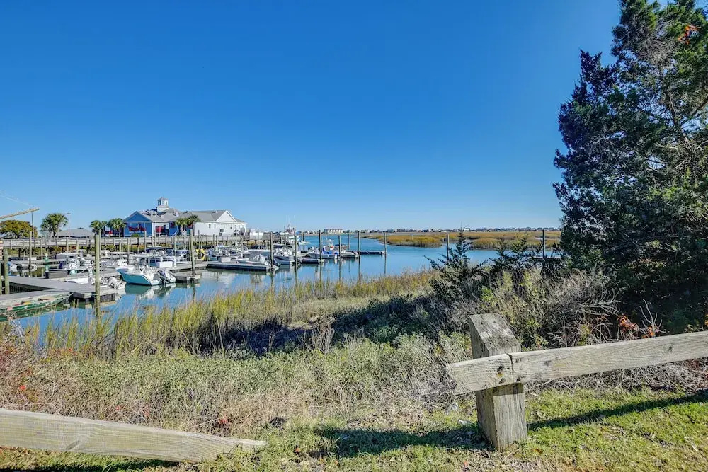 Murrells Inlet Home: Half-mi to Marsh Walk!