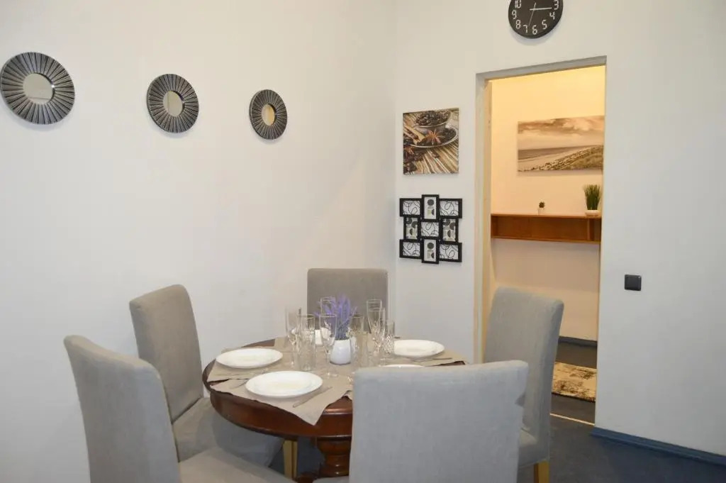 Family 1 Bedroom Apartment in City Center, up to 5 Guests, SELF CHECK-IN