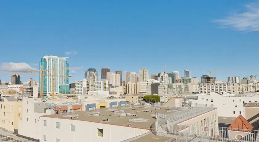 Harrison Street San Francisco Suite C