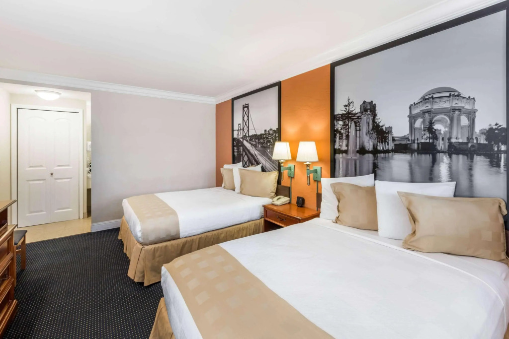 Aura Inn Monterey