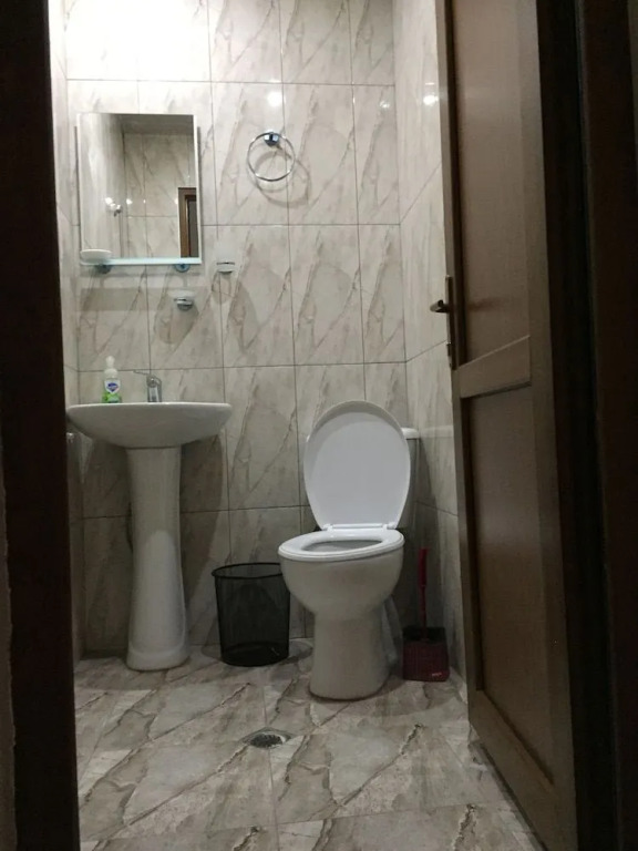 Отель Eleon