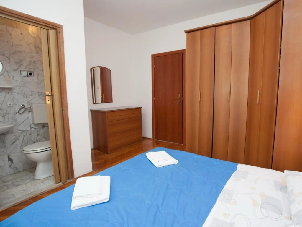 Apartments & Rooms Dekanic