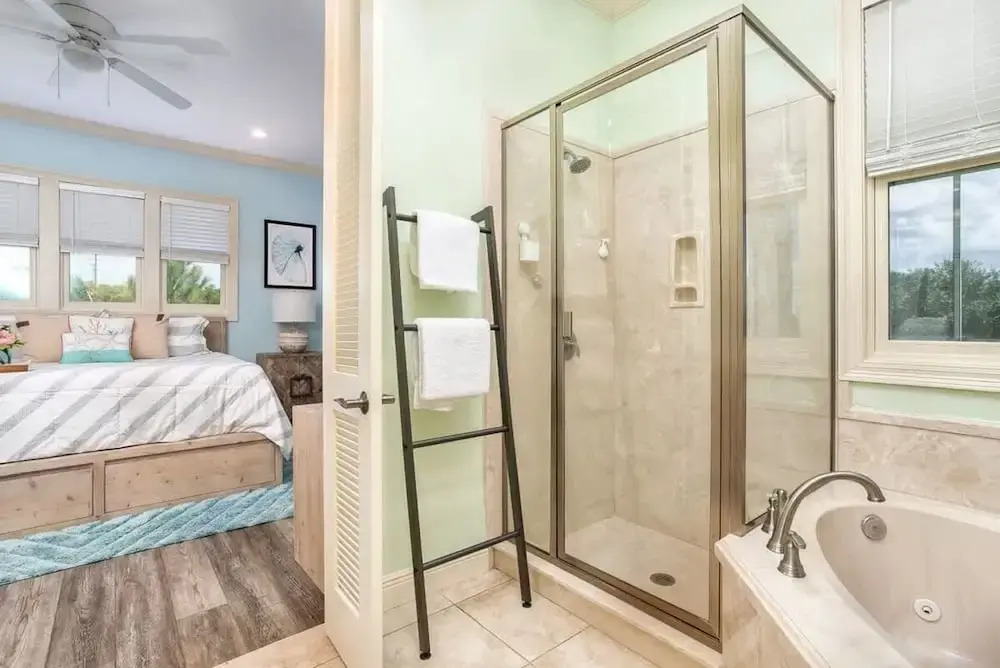 Gulf Shores Escape Walk to Waves Pool Golf Views