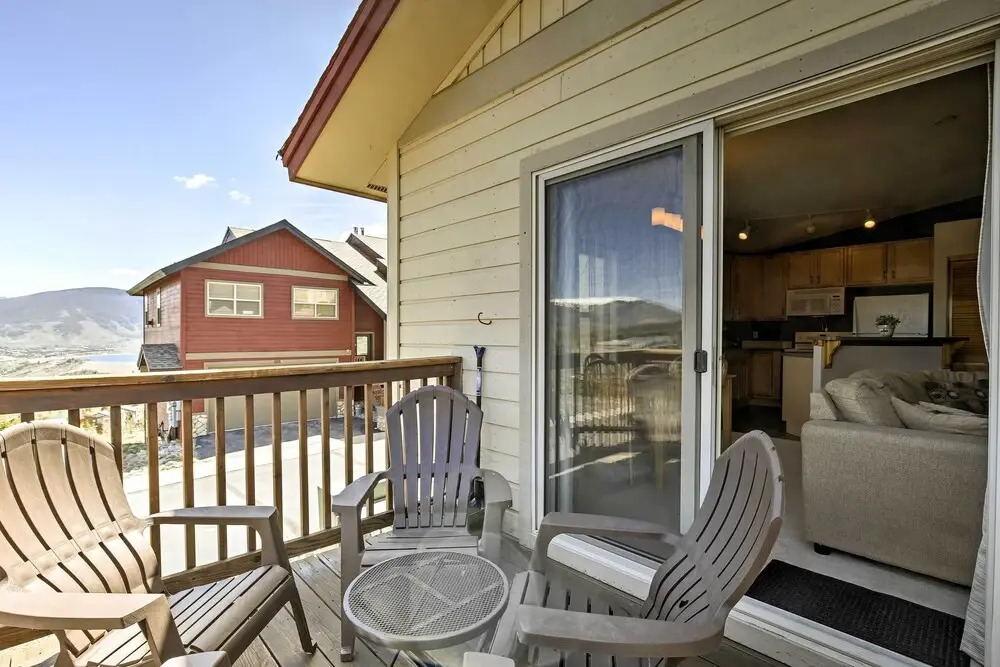 Newly Remodeled Mtn-view Condo in Silverthorne