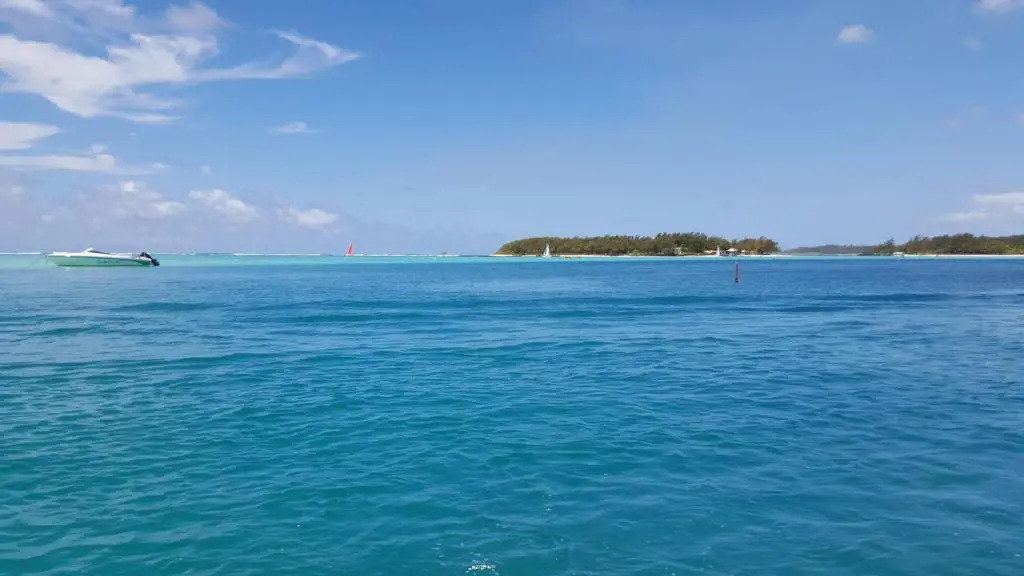 Chez Johnny - Blue Bay