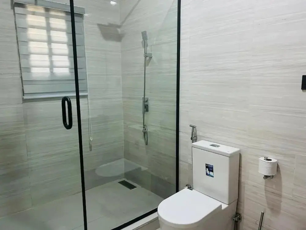 Reens Suites and Apartments
