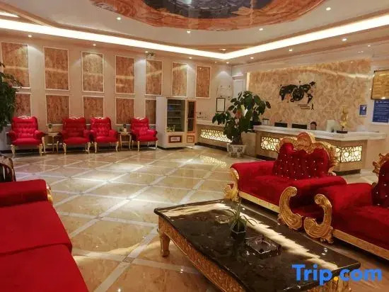 Pinkehuai Fashion Hotel (Qujing Mo San Factory)
