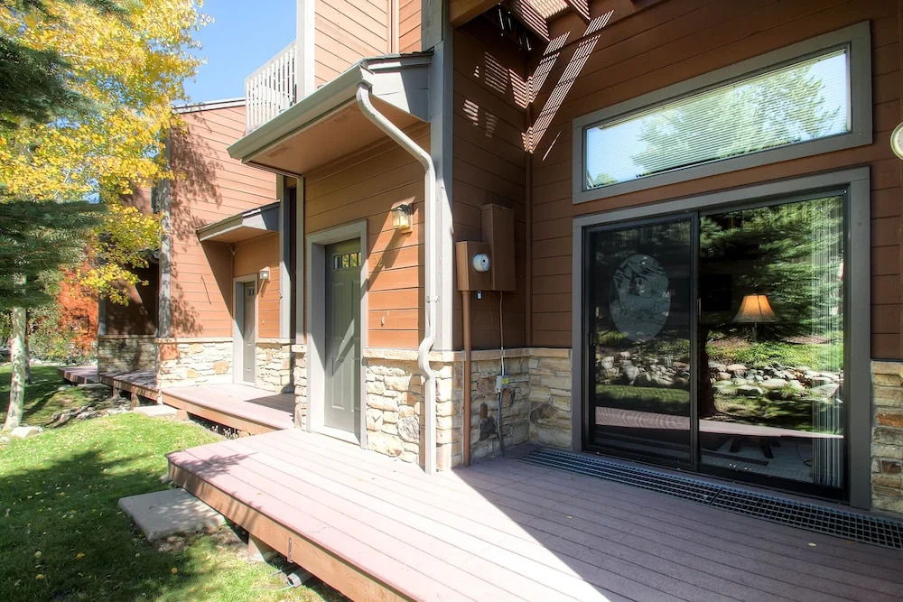 Winter Point 22 by RedAwning