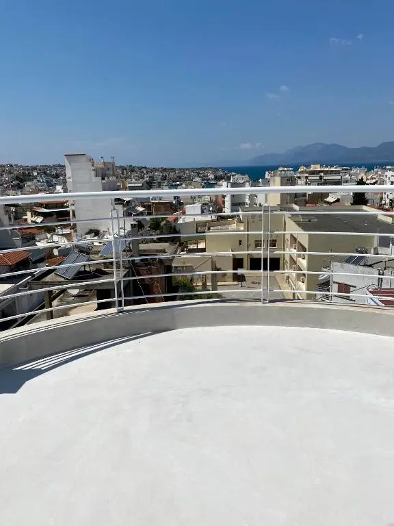 Ideal location, 360 sea view, 2 beds, modern apartment