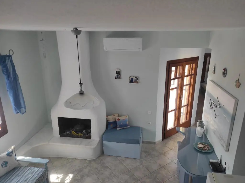 Marianthi's House