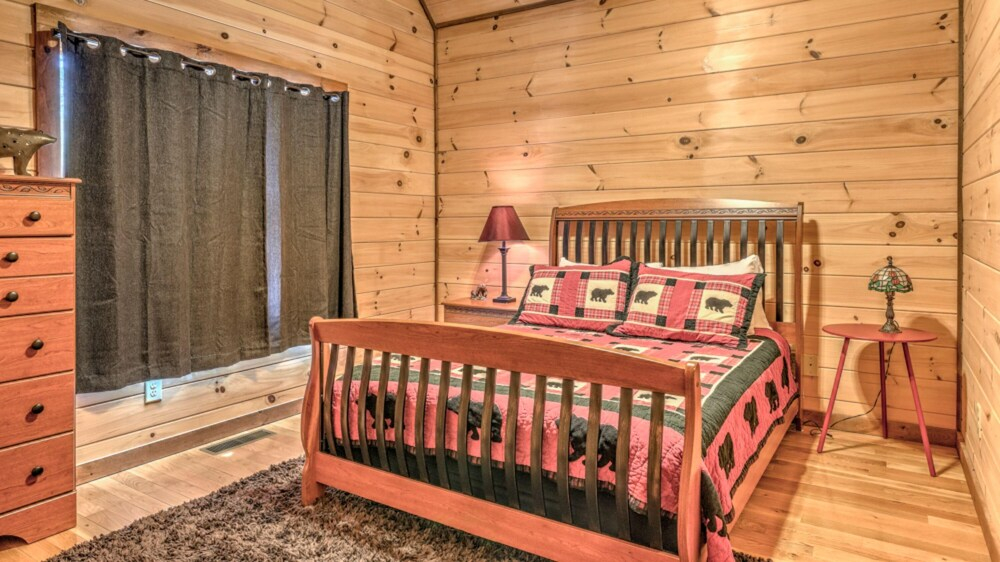 Lazy Dayz Getaway by Escape to Blue Ridge