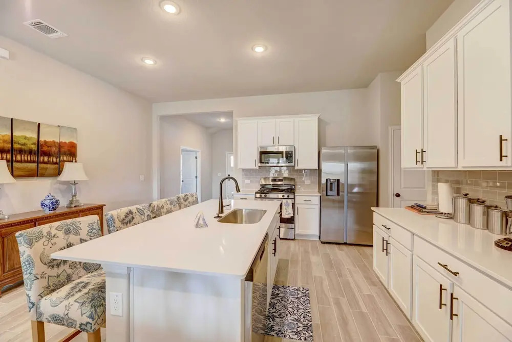 Bastrop Home w/ Yard, 28 Mi to Austin