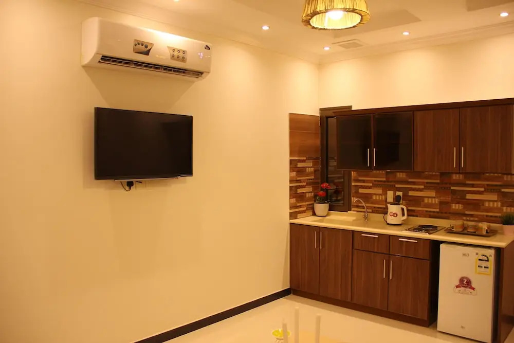White Suite Aparthotel