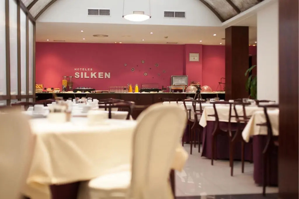 Silken Rona Dalba