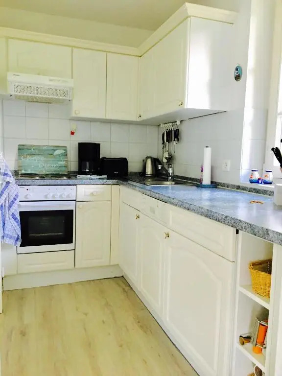 Maisonette-Fewo unter Reet, 50m zum Meer, Strandidyll Zingst