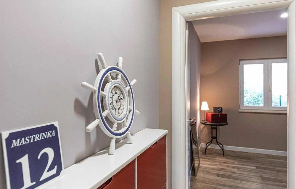 Amazing Home in Vinisce With 4 Bedrooms and Wifi