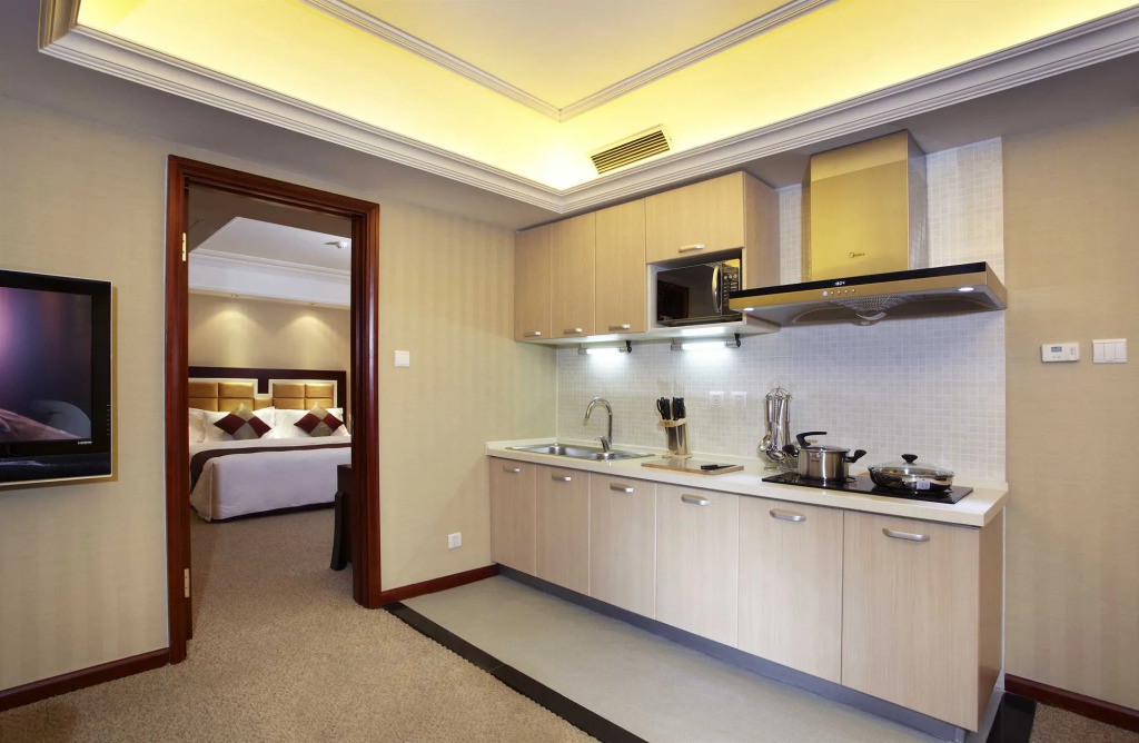 Rich Gate Hotel