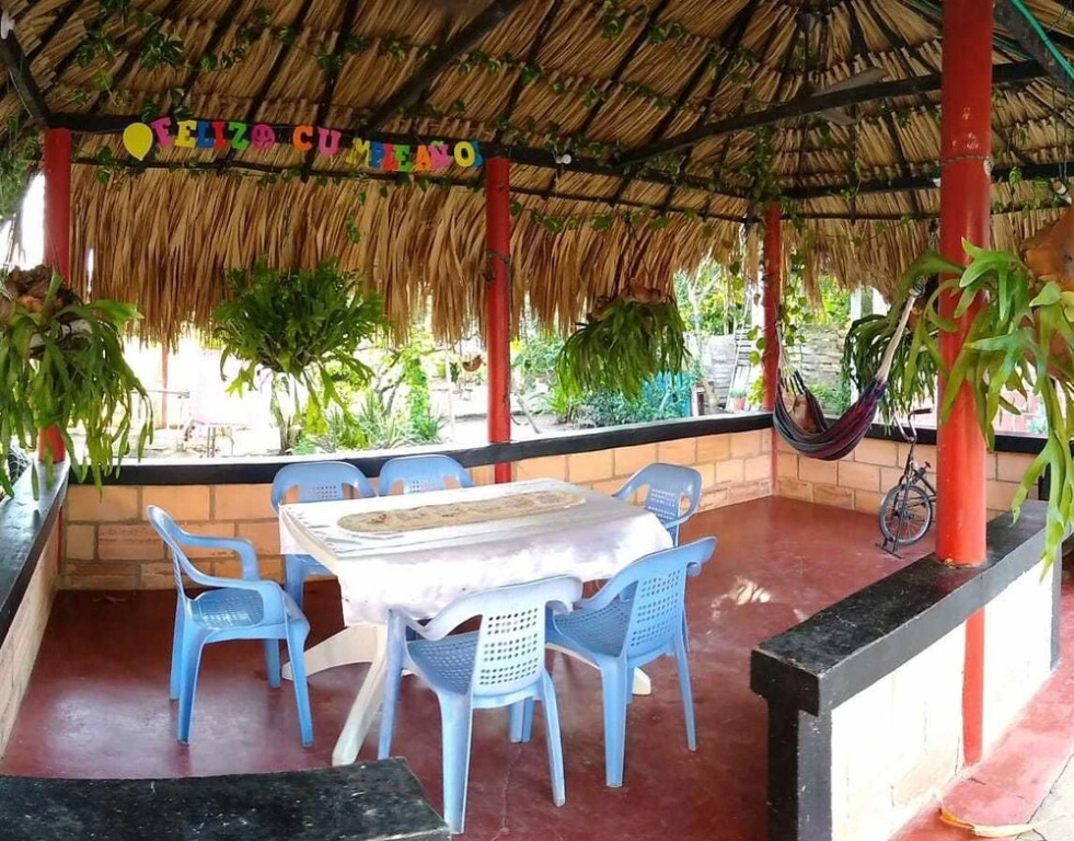 Hostal VILLA JULIANA