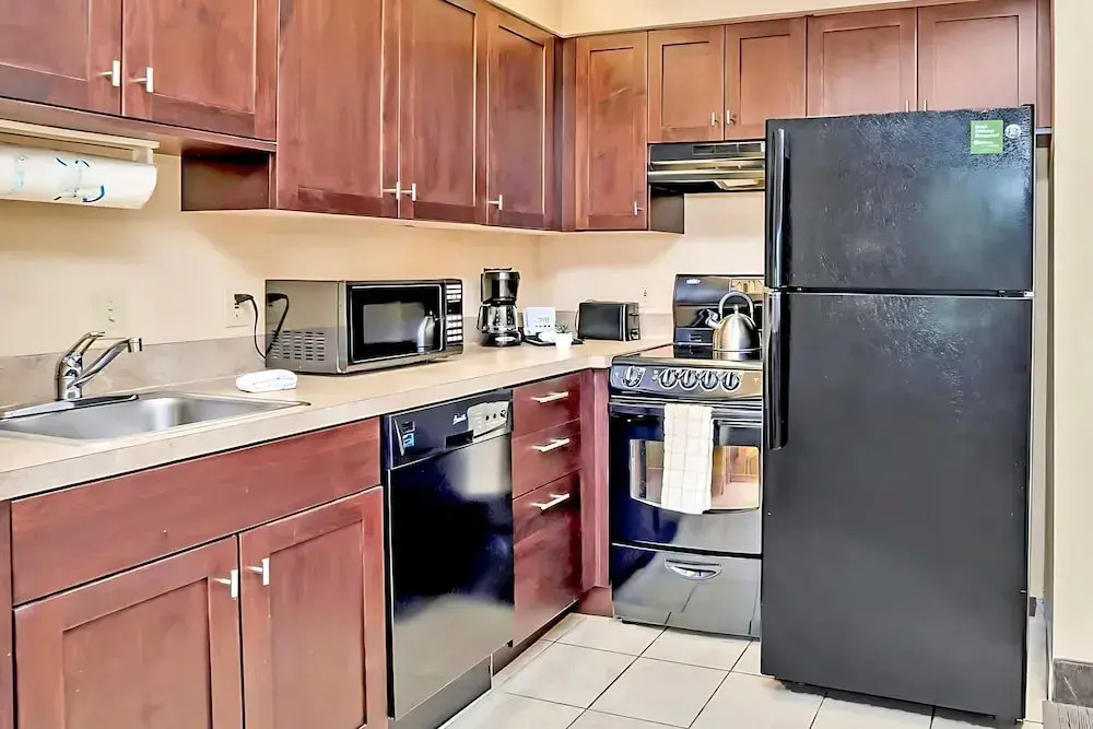 Inviting 1BR Apartment, 8 Mins to Universal Studios