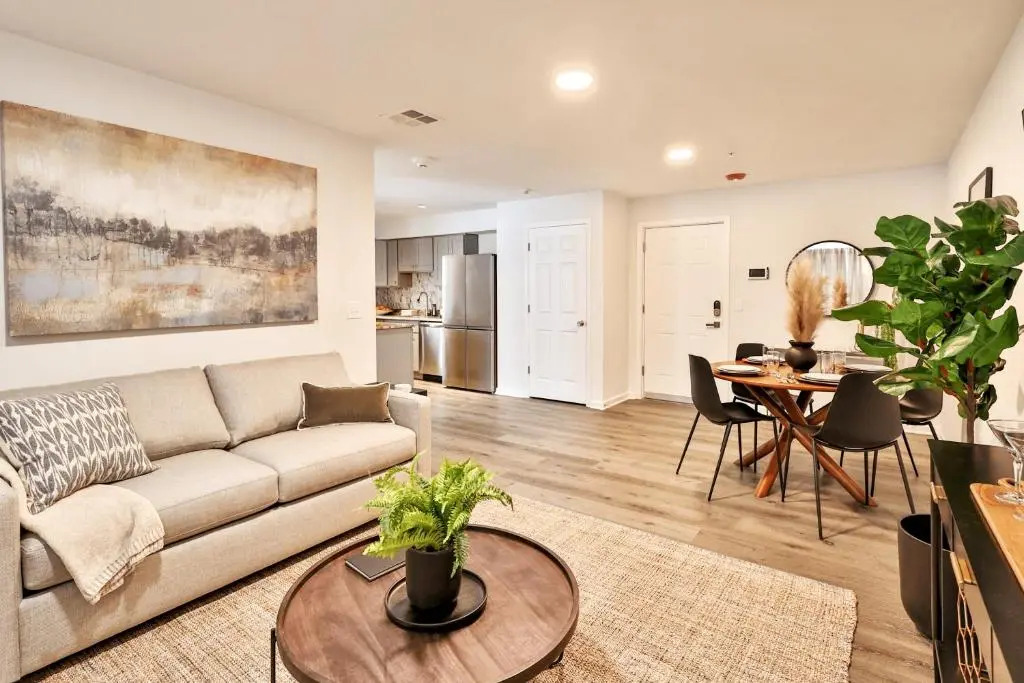 Hyatus at City Views