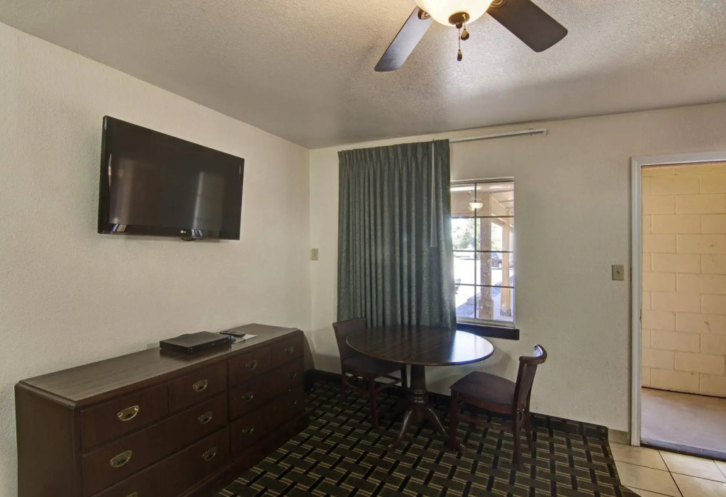 Route 66 Inn