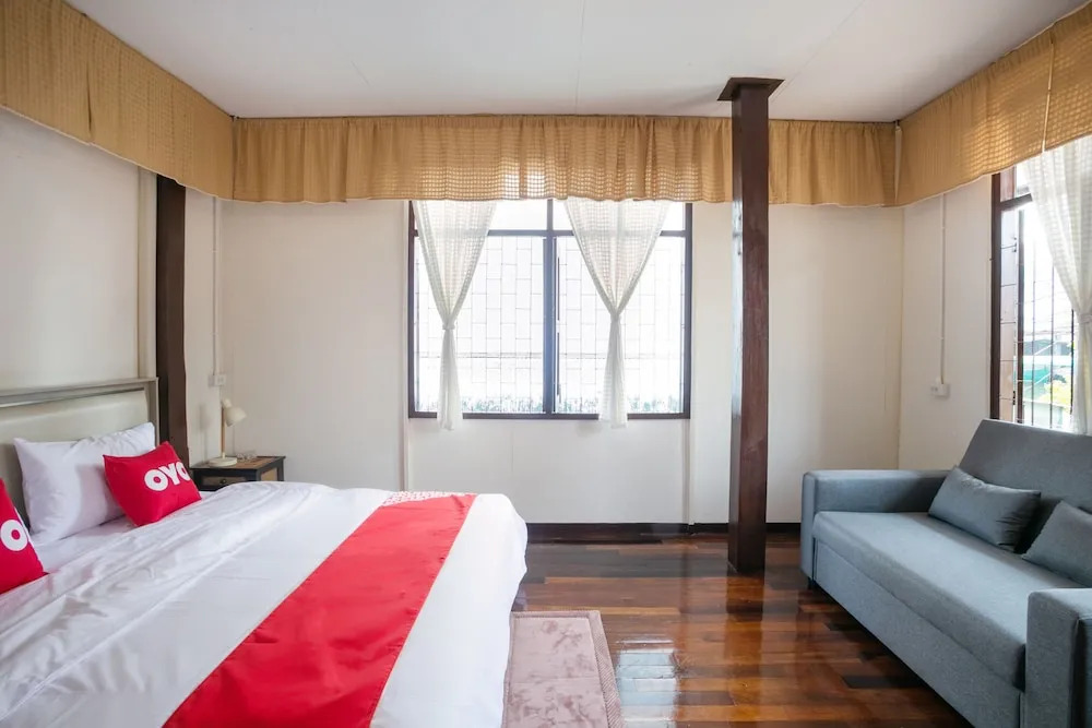 Oyo 708 All Red Hostel Chiang Mai
