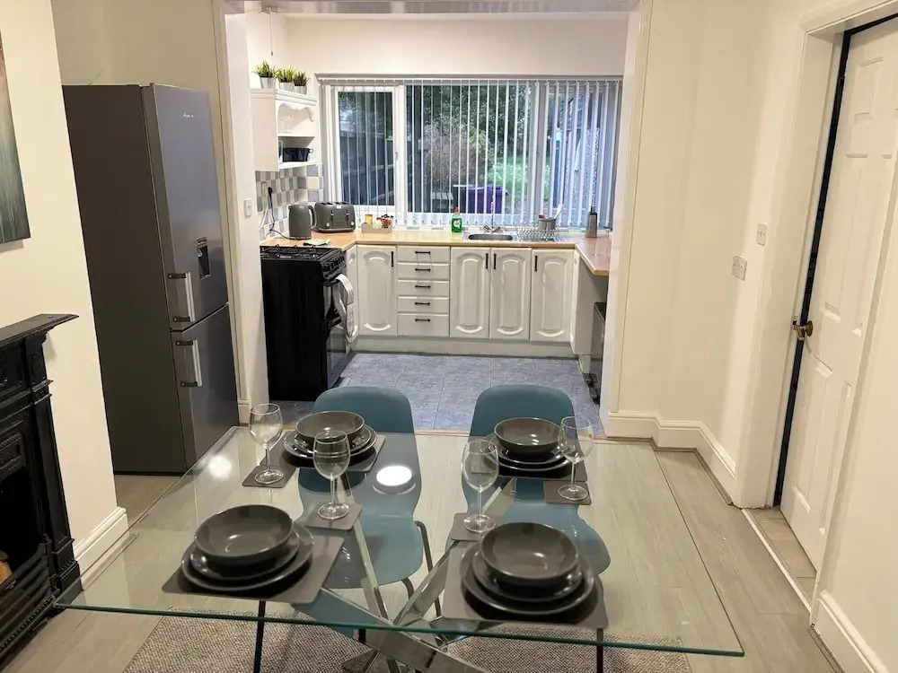 Cozee 2-bed nr New Cross Hospital
