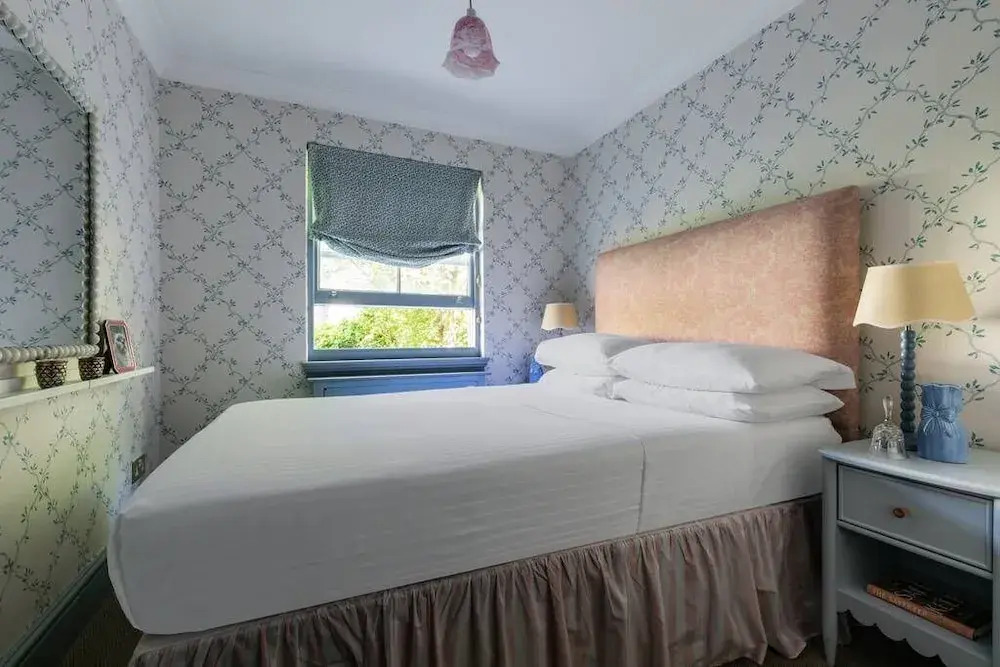 Westbourne Park Road Xvii by Onefinestay