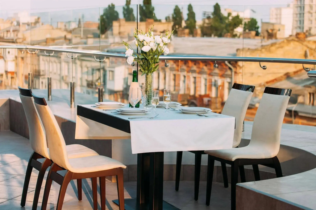 Alarus Luxe Hotel