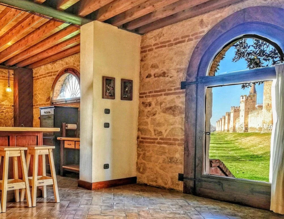 Casale Medievale-Per La Dolce Vita