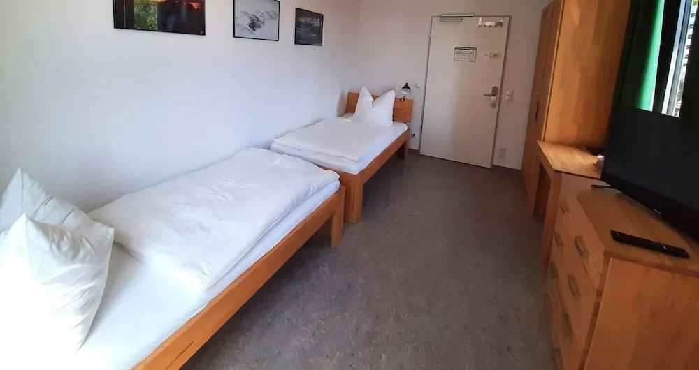 Hotel Garni Fischerfleck in Ismaning near Munich