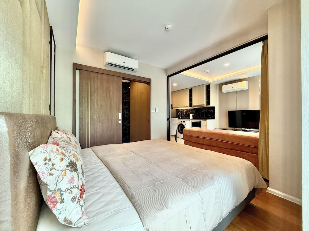 Panora Condo by Villacarte