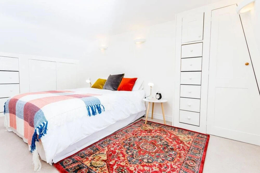 Beautifully Presented, 3 Bedroom Family Home