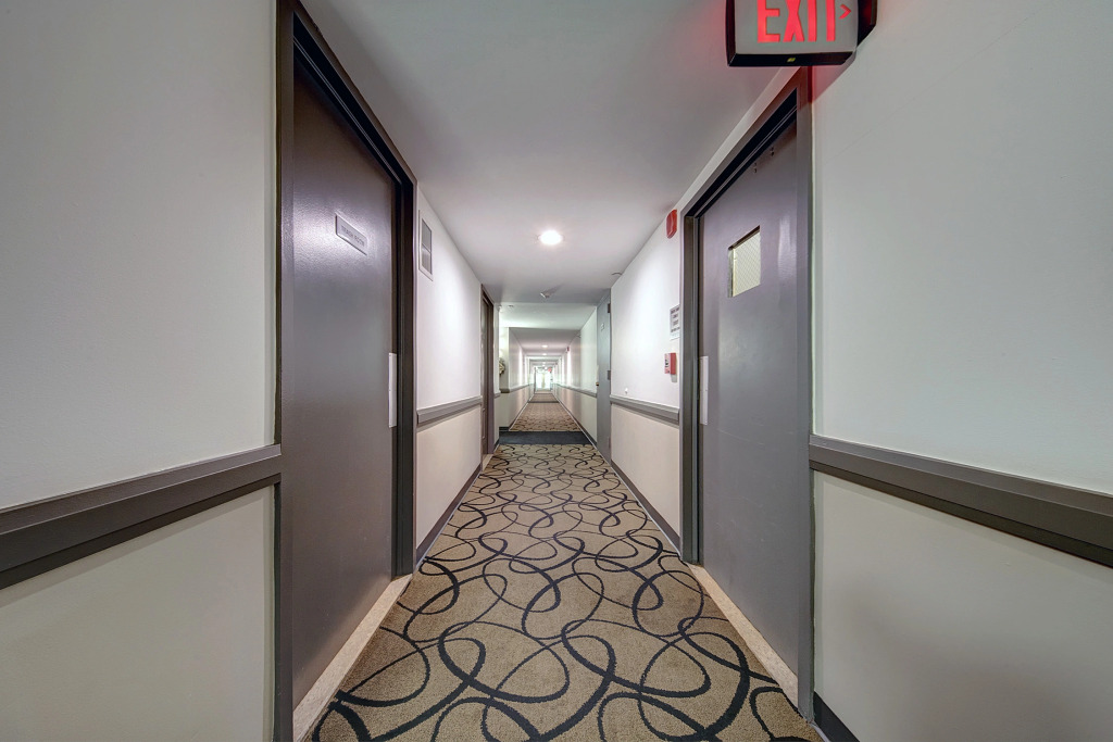 Perfect Location! Great Amenities Included!