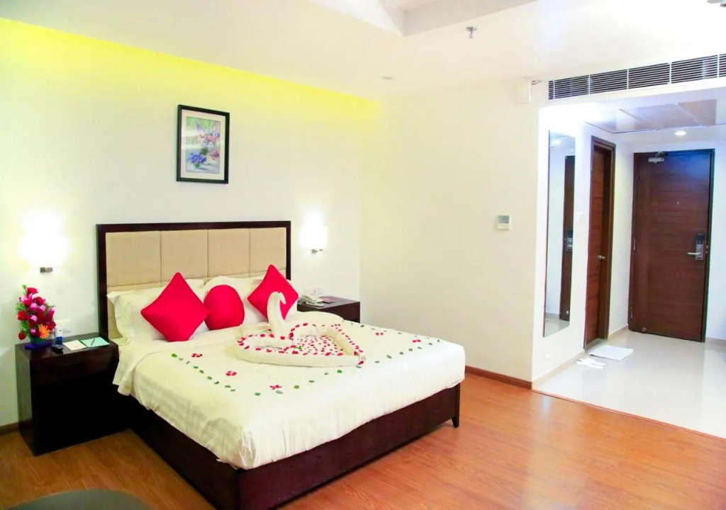 Triguna Clarks Inn Kurnool