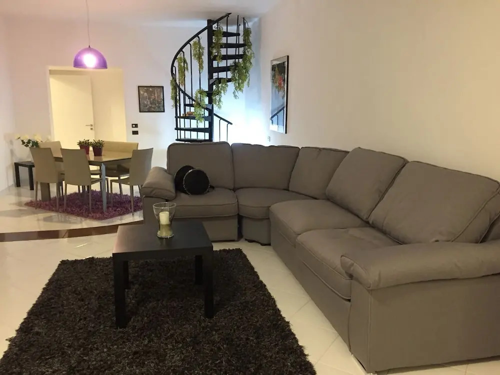 Al Civico 9 Apartment