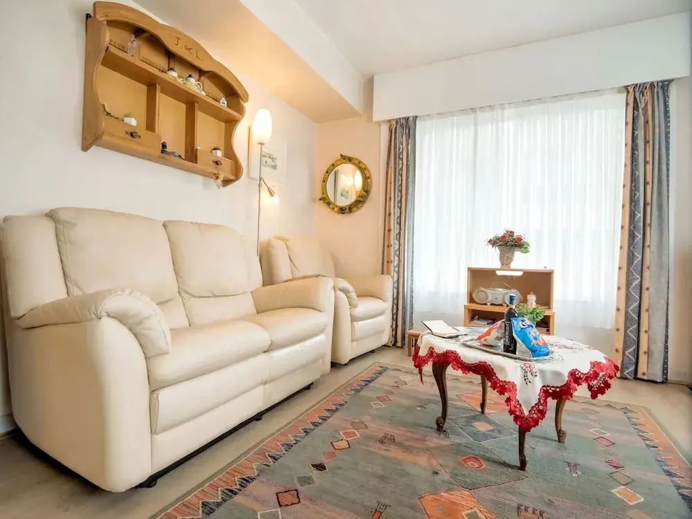 Snug Apartment in Wenduine near Sea
