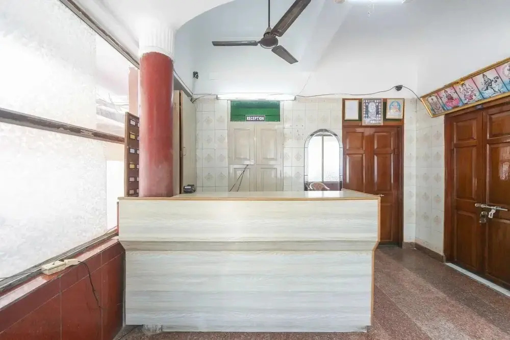 Harini Lodge by OYO Rooms