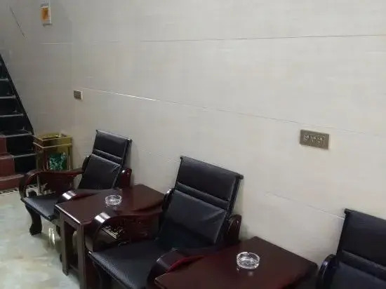 Pingliang Shangjia Express Hotel