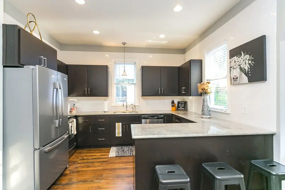 Gorgeous Home 7 Min to Dtwn + Walk to The Pharmacy