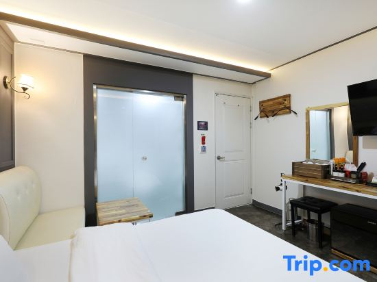 Gukmin Hotel