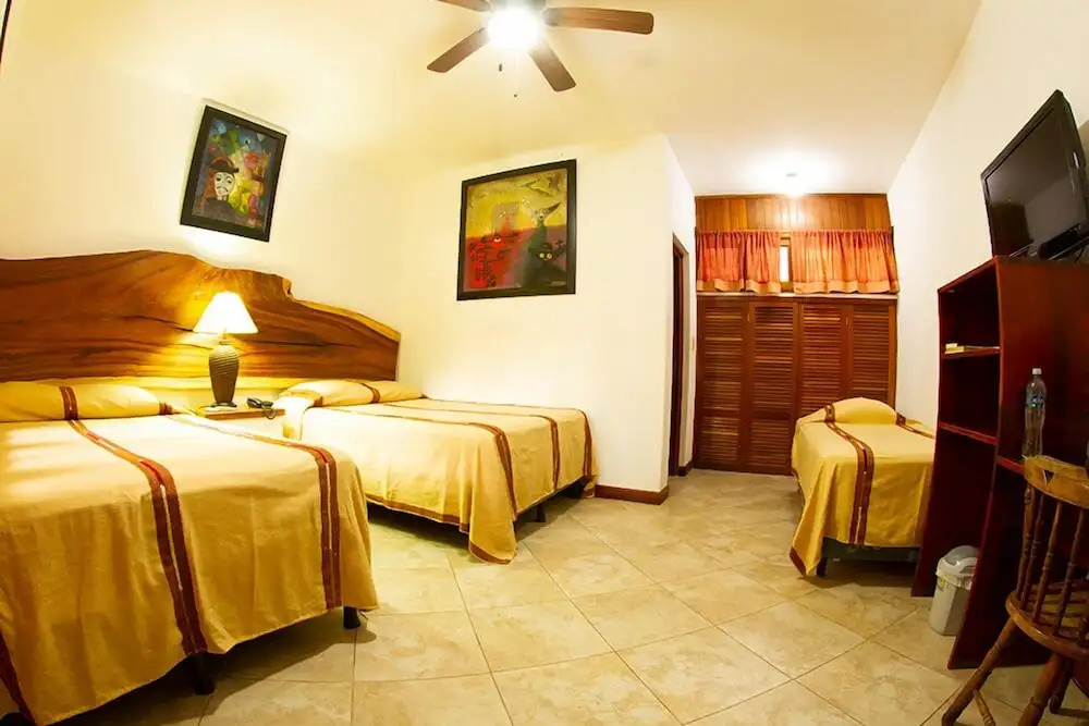 Hotel Dos Mundos Panajachel